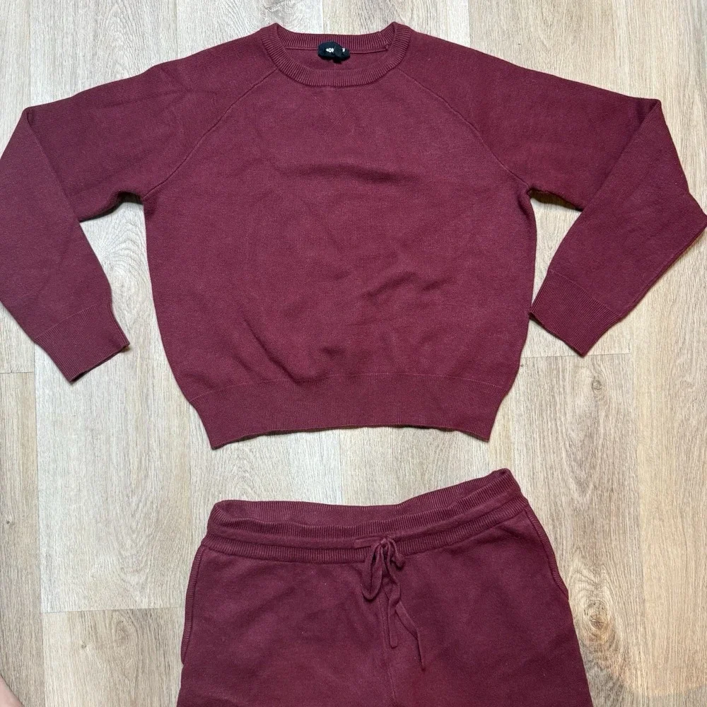 Monrow Supersoft Sweater Knit‎ Sweatsuit Top Joggers  in Rhubarb Red Size S